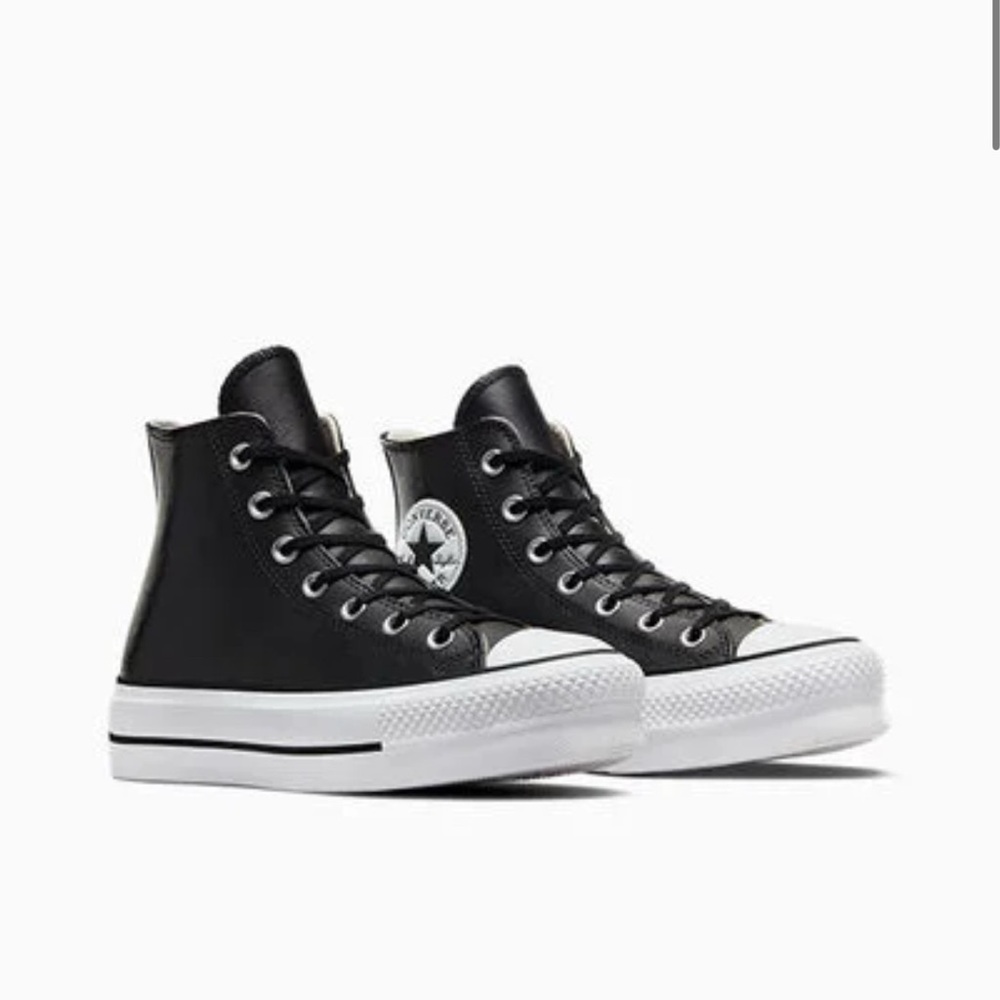 Converse Chuck Taylor All Star Leather Platform